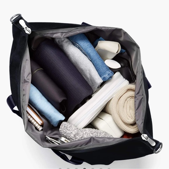 Lo & Sons Navy Travel Bag - Picture 3 of 6